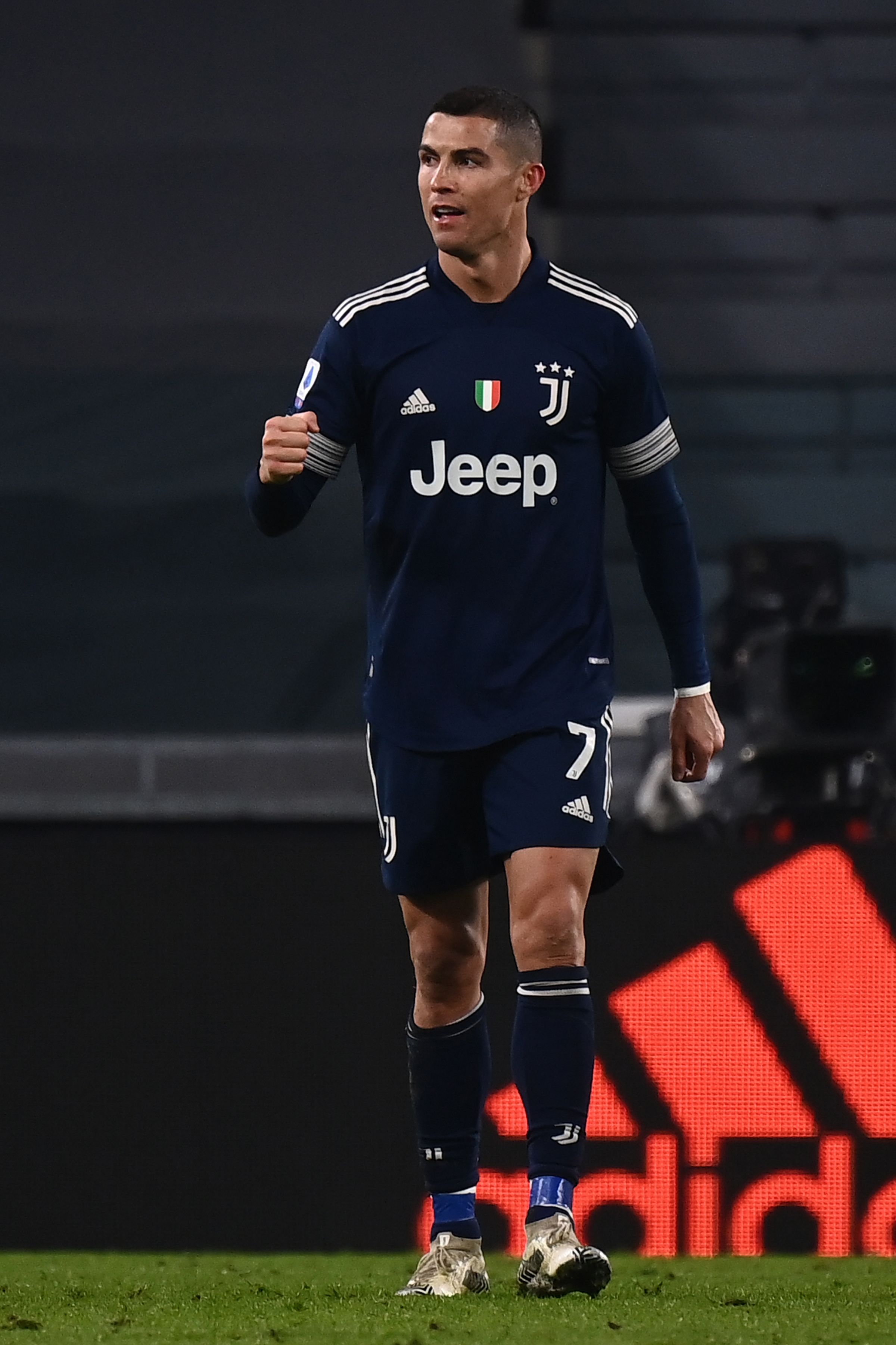 包含尤文图斯内部会议纪要流出：今晨篮板制胜，意甲使命明确，纪律约束更严格的词条